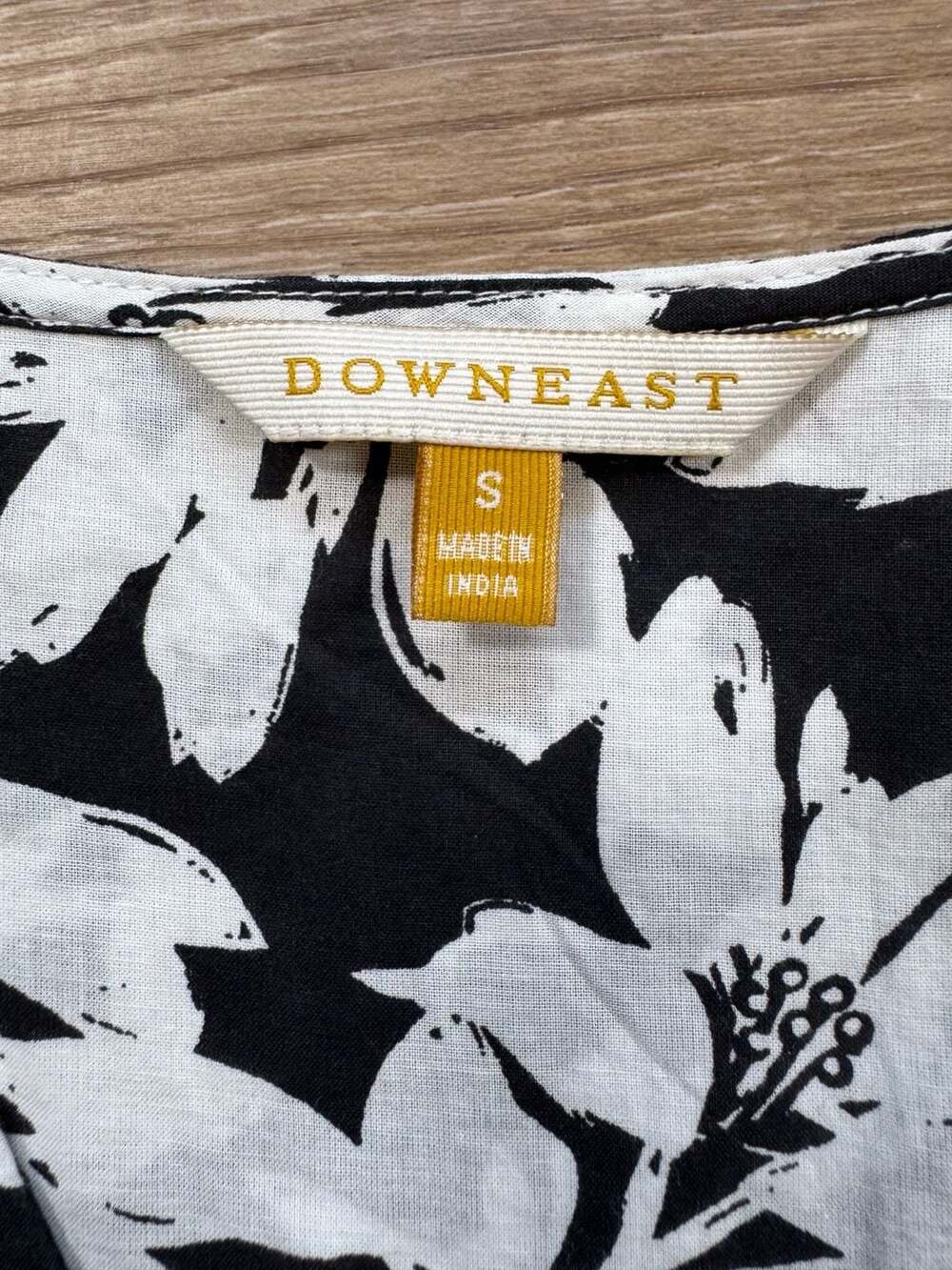 DownEast Black and White Floral Midi Dress - Picture 5 of 14